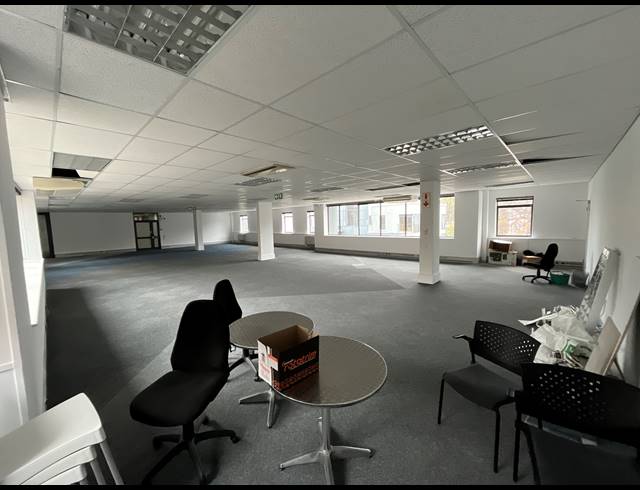 310.50M² OFFICE TO LET IN NEWLANDS